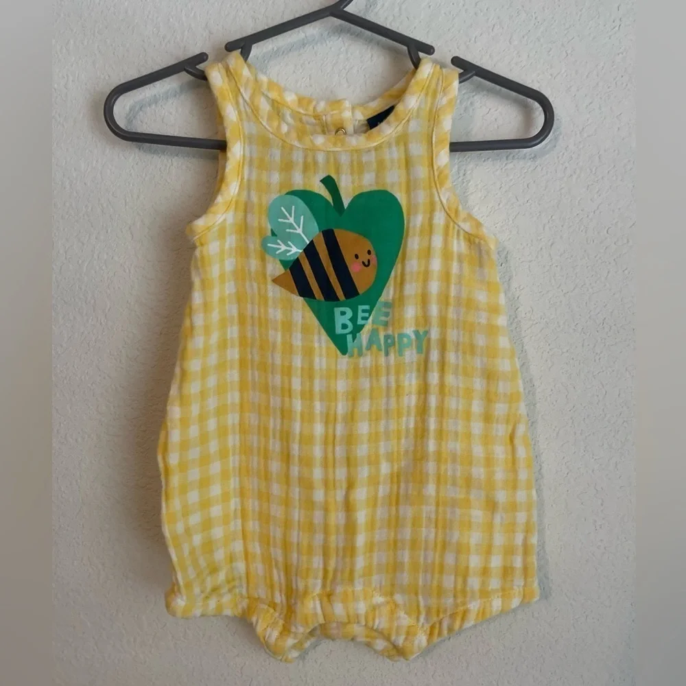 Old Navy Yellow Cotton Sleeveless Gingham Bee Happy Baby Romper size 3/6M